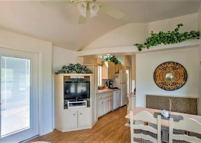 Getaways At Pines 3*